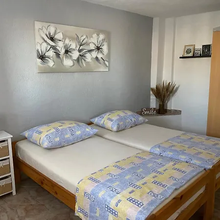 Apartment Gulic *