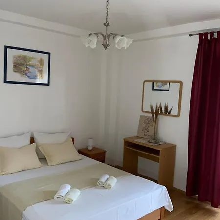 Apartment Gulic *